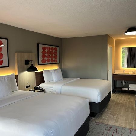 Готель Wyndham Garden Columbia-Ft Jackson Екстер'єр фото