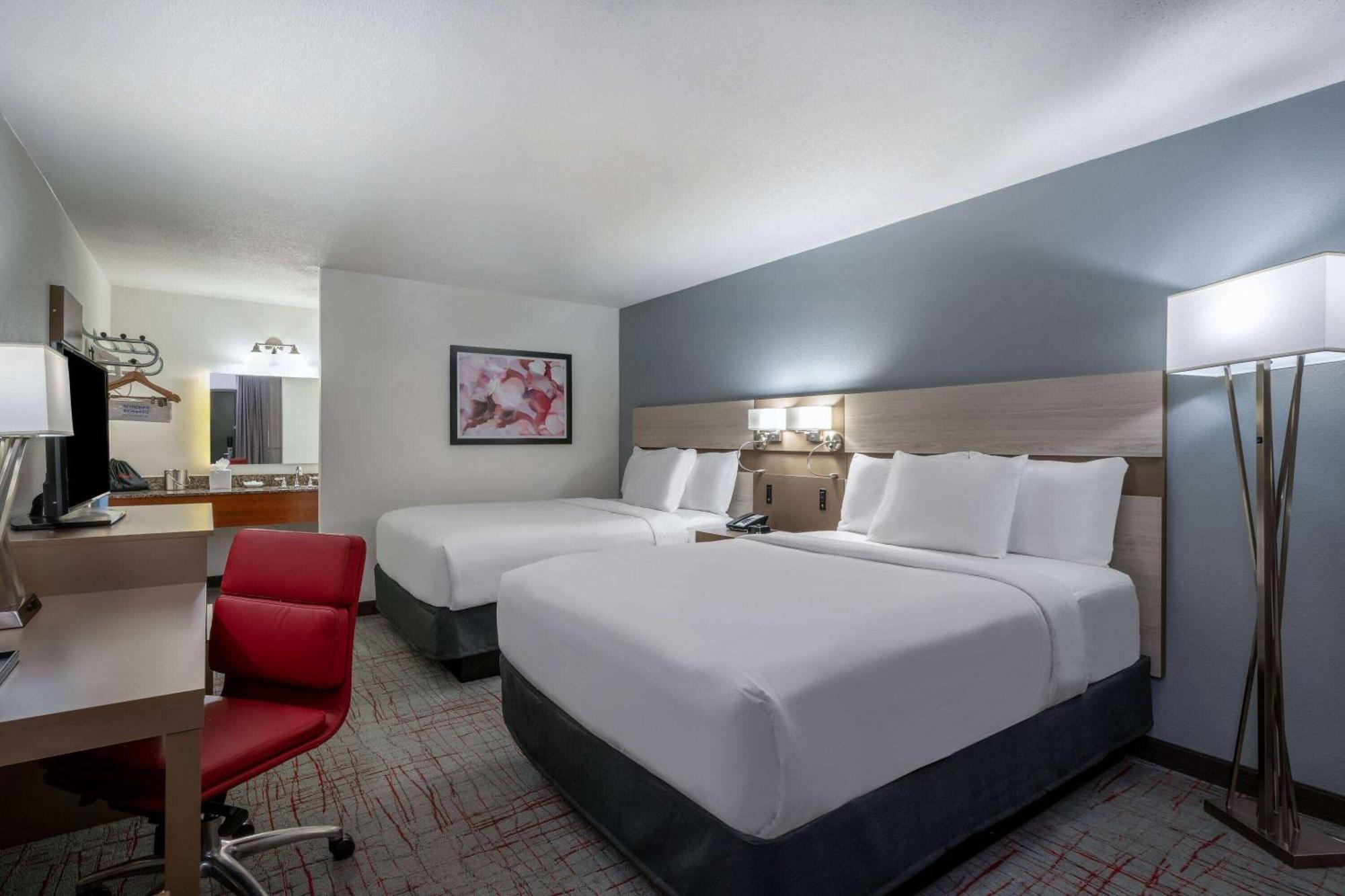 Готель Wyndham Garden Columbia-Ft Jackson Екстер'єр фото